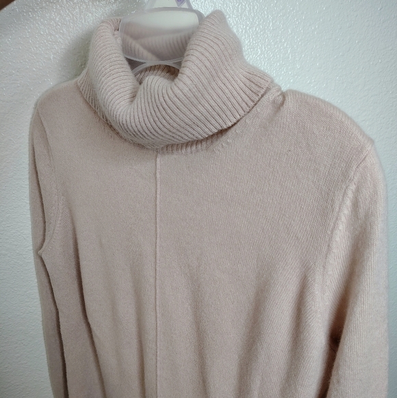 Nanette Lepore Women's Turtleneck Sweater - Light Pink 100% Cashmere Sz Small - Picture 11 of 13